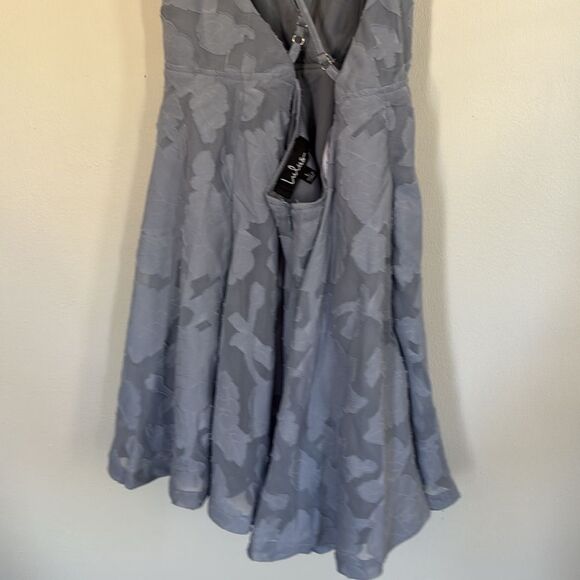 Lulu's NWT Days of Beauty Dusty Blue Floral Burnout Skater Dress Size Large - Picture 7 of 10